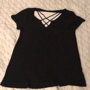 Thin super cute latticework front shirt